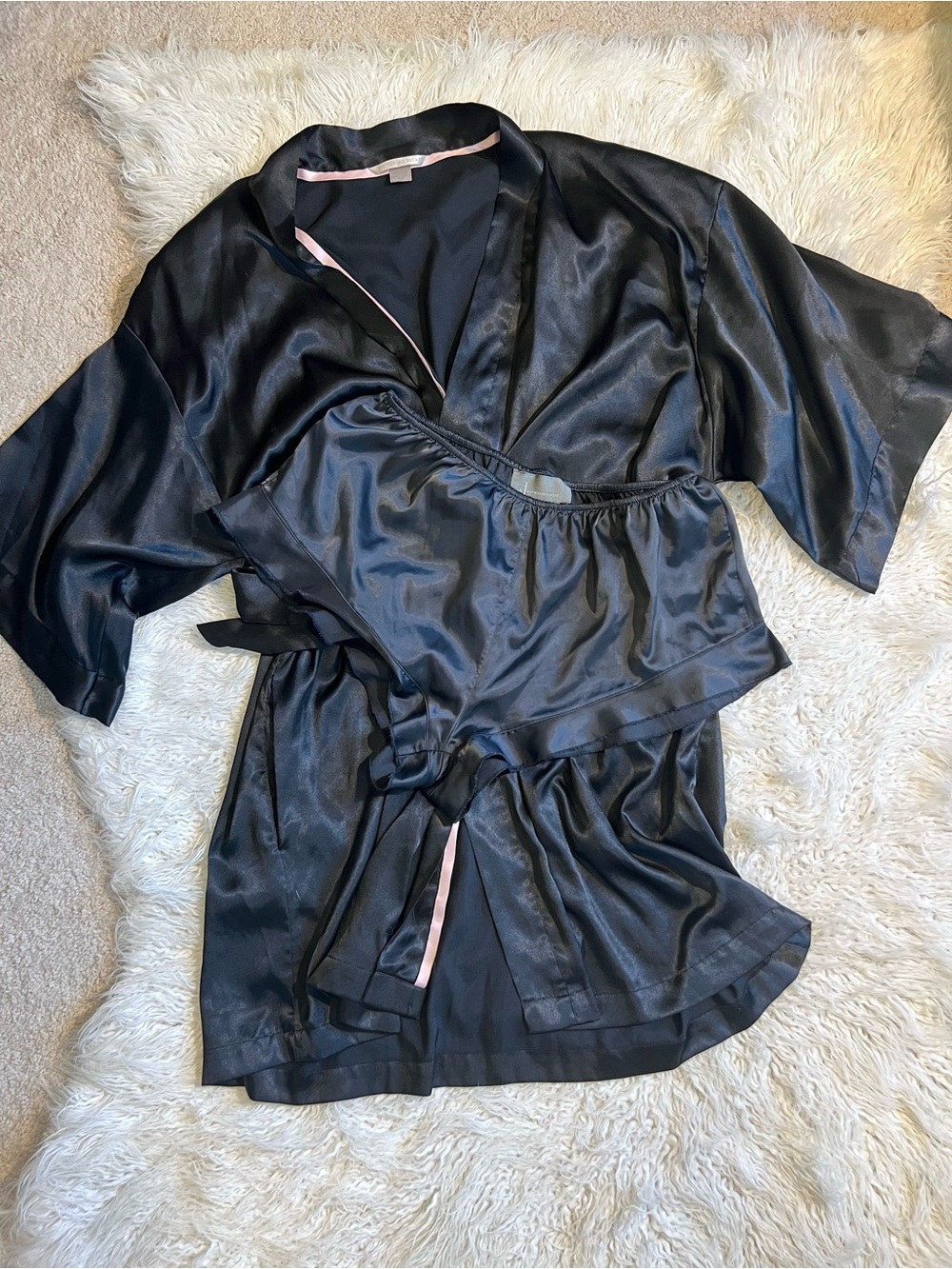Satin Robe Bundle! - Picture 10 of 14